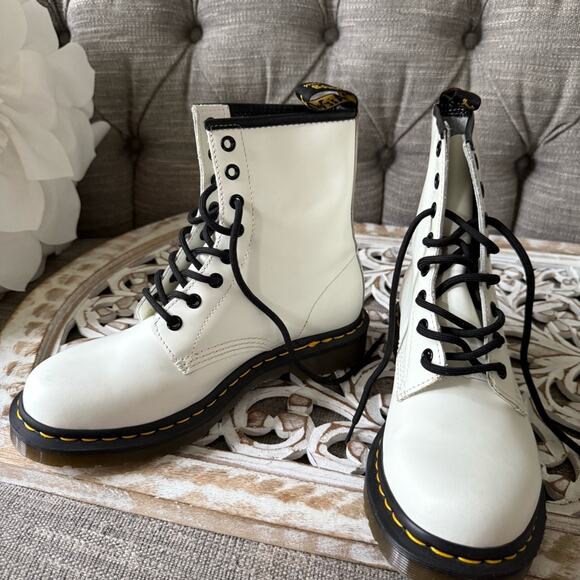 Dr. Martens White Combat Ankle 11821 Boots Women’s 8 - Picture 3 of 9